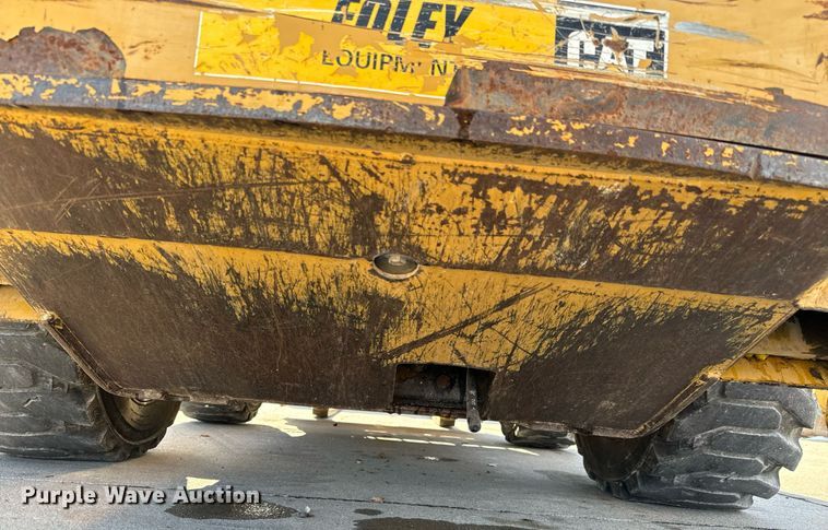 image for item OF9653 2013 Caterpillar 262C Series 2  skid steer loader