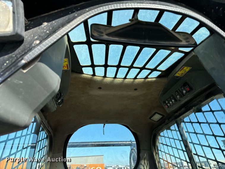 image for item OF9653 2013 Caterpillar 262C Series 2  skid steer loader