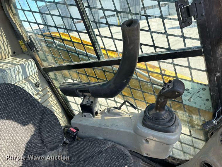 image for item OF9653 2013 Caterpillar 262C Series 2  skid steer loader