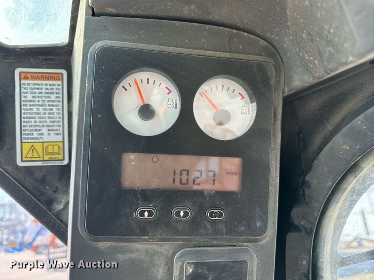 image for item OF9653 2013 Caterpillar 262C Series 2  skid steer loader