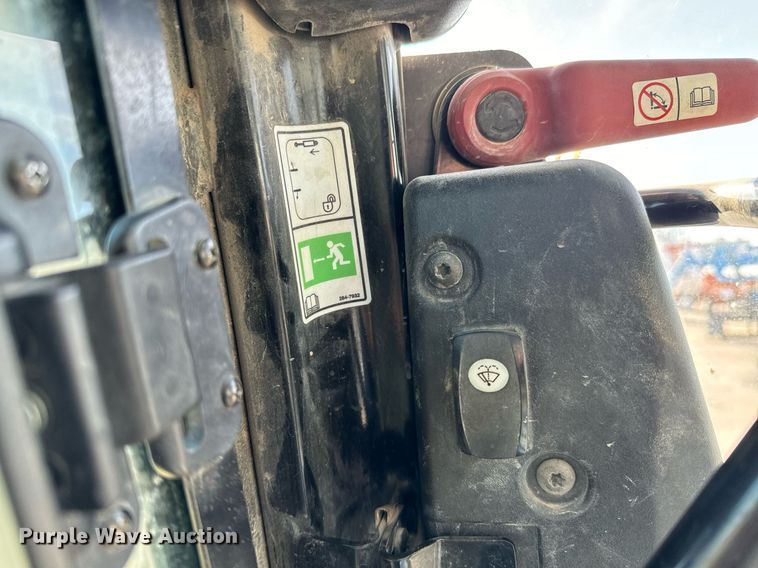 image for item OF9653 2013 Caterpillar 262C Series 2  skid steer loader