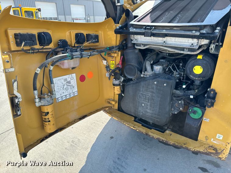 image for item OF9653 2013 Caterpillar 262C Series 2  skid steer loader