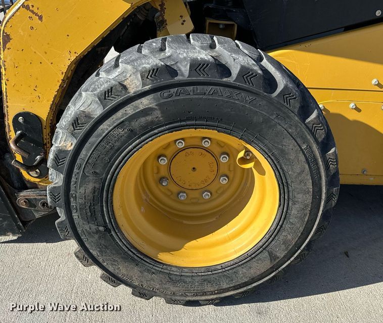 image for item OF9653 2013 Caterpillar 262C Series 2  skid steer loader