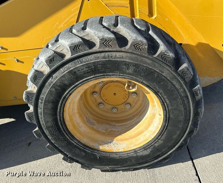 image for item OF9653 2013 Caterpillar 262C Series 2  skid steer loader