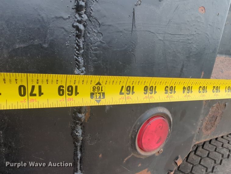 image for item OL9185 2005 Mack CHN613  dump truck