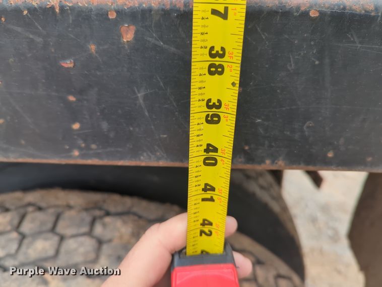 image for item OL9185 2005 Mack CHN613  dump truck