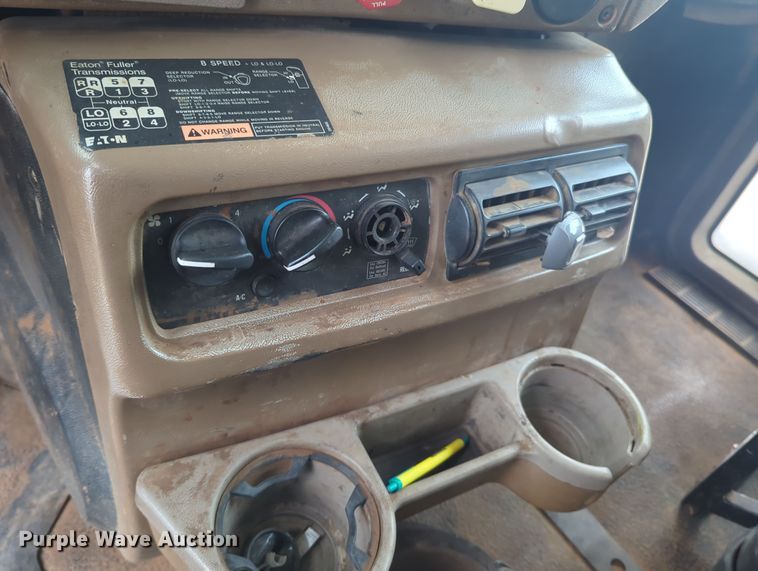 image for item OL9185 2005 Mack CHN613  dump truck