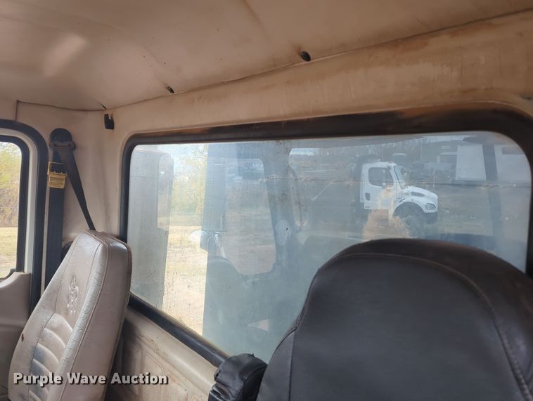 image for item OL9185 2005 Mack CHN613  dump truck