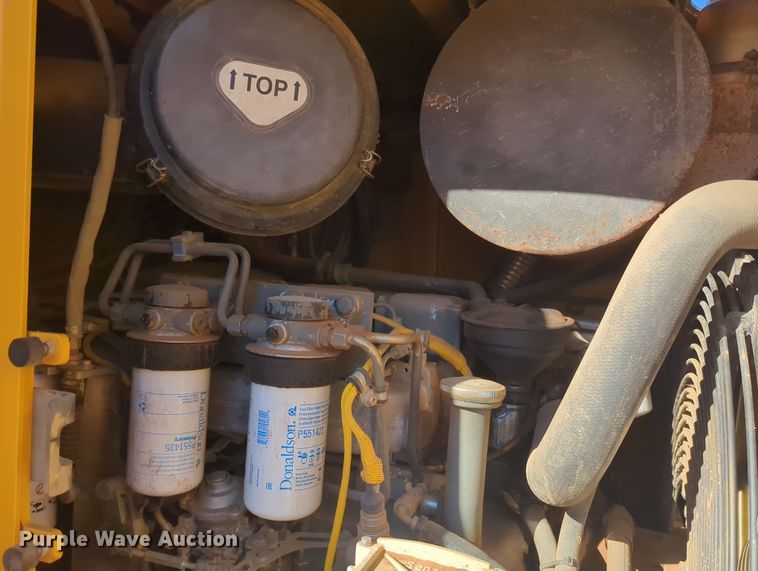 image for item OL9188 2006 John Deere  655C track loader