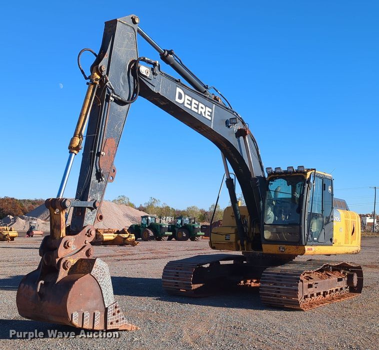 image for item OL9189 2012 John Deere 210G LC  excavator