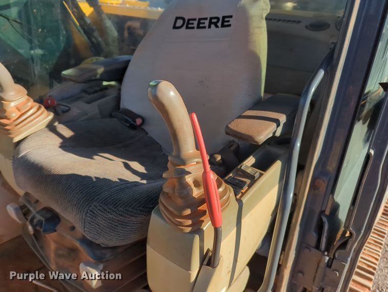 image for item OL9189 2012 John Deere 210G LC  excavator