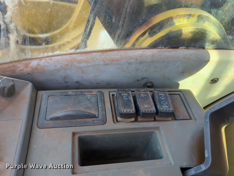 image for item OL9189 2012 John Deere 210G LC  excavator