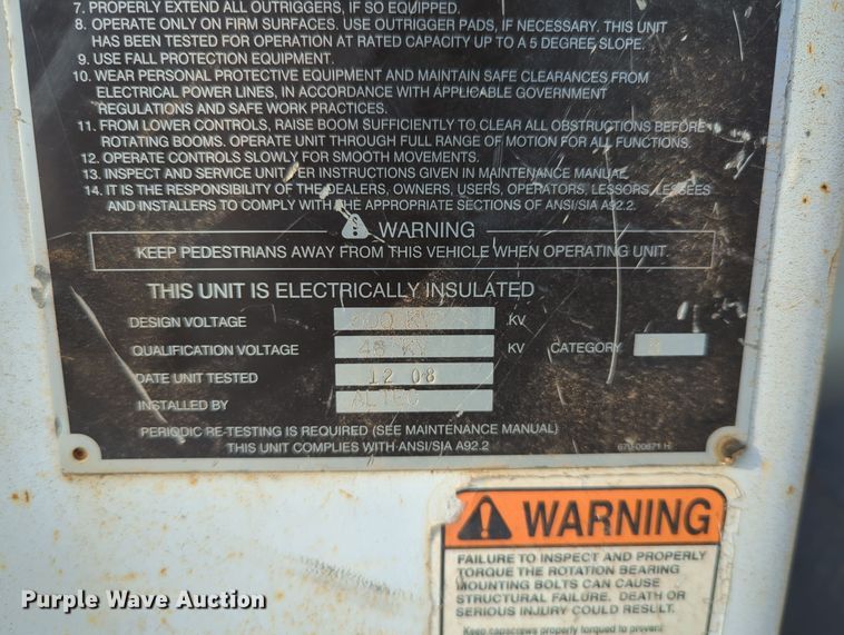 image for item OL9215 2009 International  DuraStar 4300 bucket truck