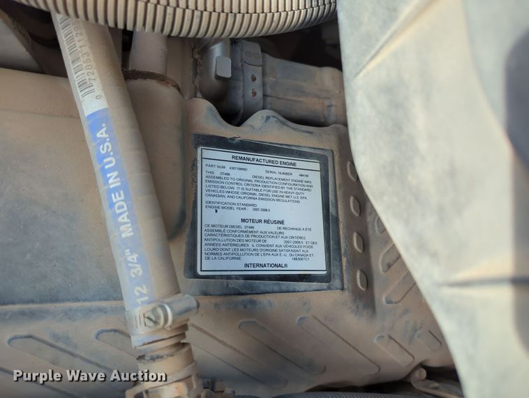 image for item OL9215 2009 International  DuraStar 4300 bucket truck