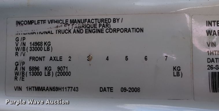 image for item OL9215 2009 International  DuraStar 4300 bucket truck