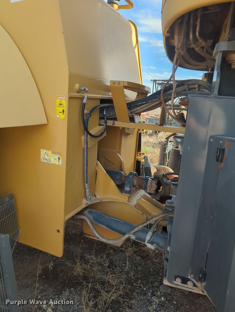 image for item OL9217 2008 Challenger MT965B 4WD tractor