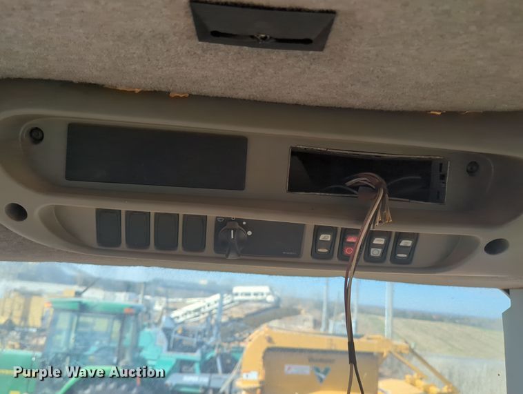 image for item OL9217 2008 Challenger MT965B 4WD tractor