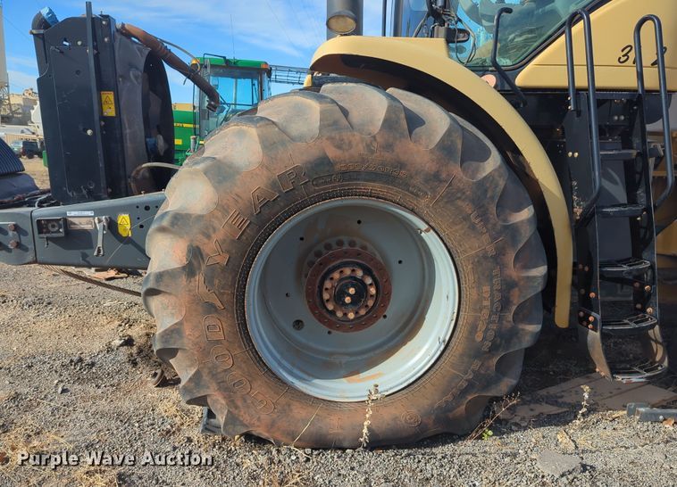 image for item OL9217 2008 Challenger MT965B 4WD tractor