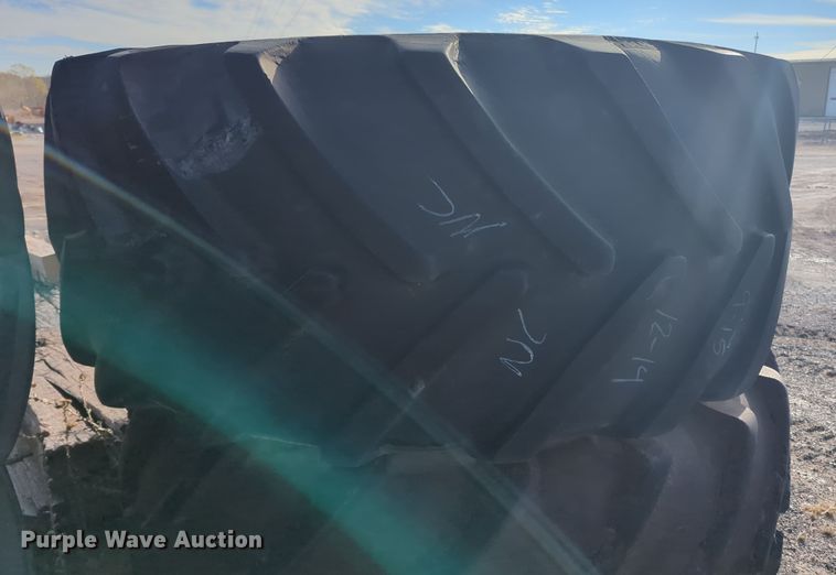 image for item OL9217 2008 Challenger MT965B 4WD tractor