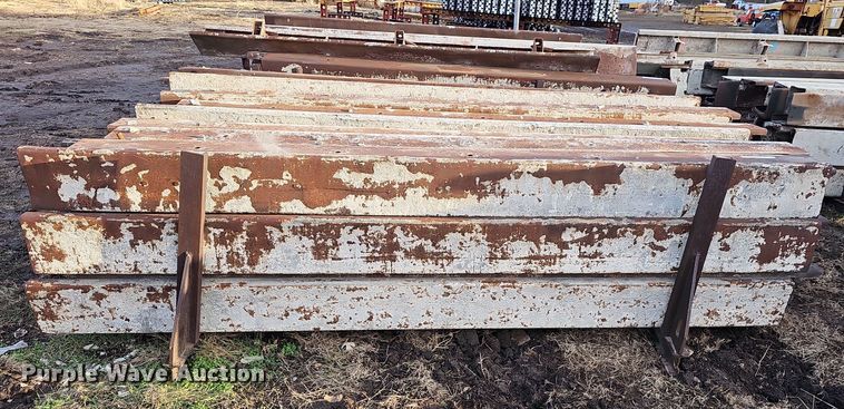 image for item OL9475 (79) concrete paving forms