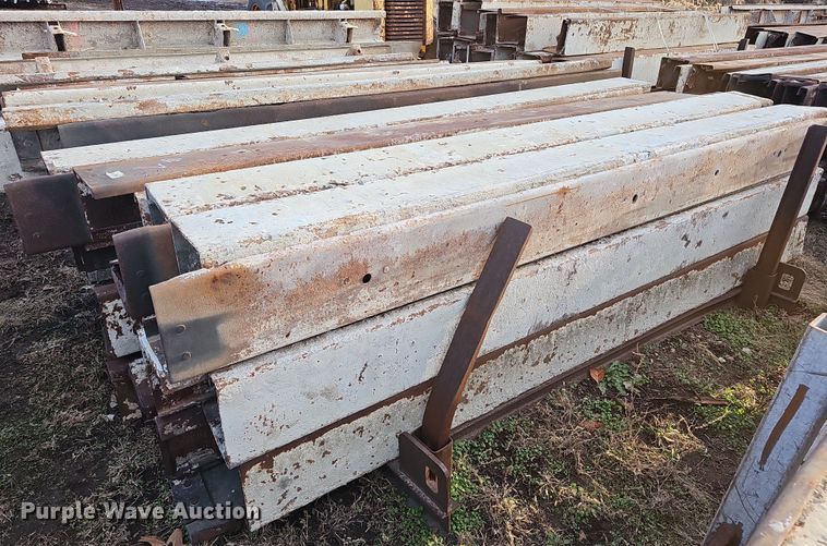 image for item OL9475 (79) concrete paving forms