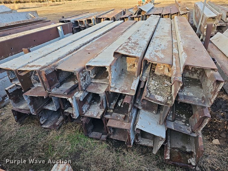 image for item OL9475 (79) concrete paving forms