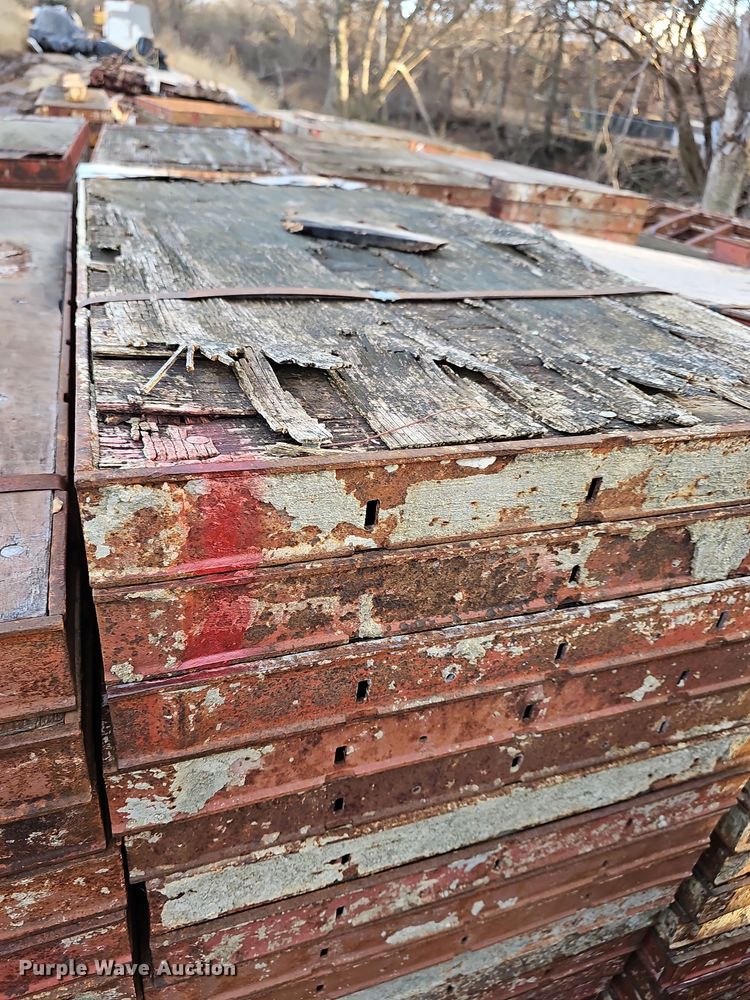 image for item OL9481 Symons Steel plywood concrete forms