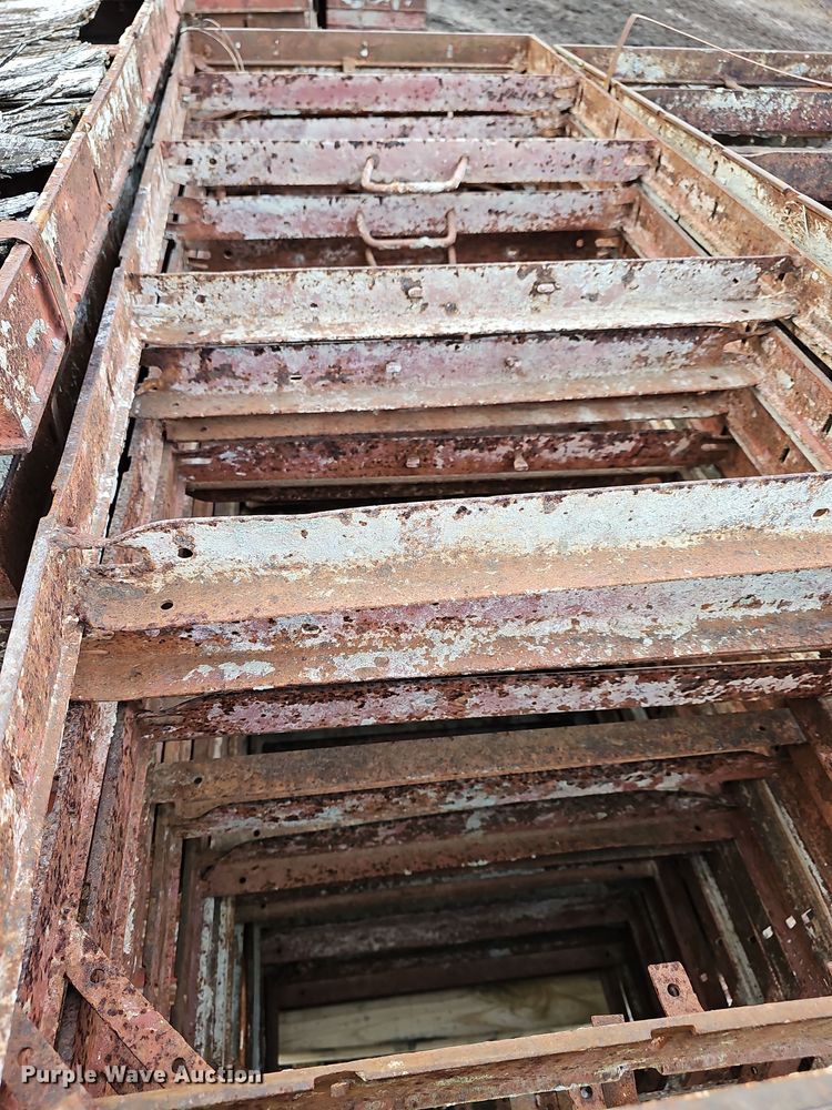 image for item OL9481 Symons Steel plywood concrete forms