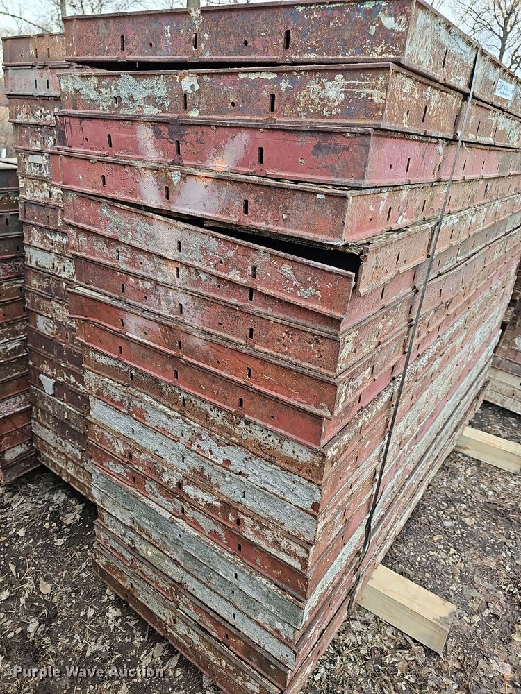 image for item OL9482 Symons Steel plywood  concrete forms