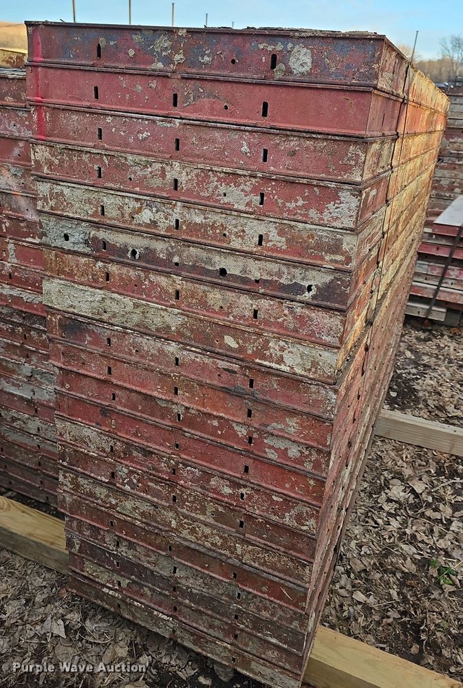 image for item OL9482 Symons Steel plywood  concrete forms