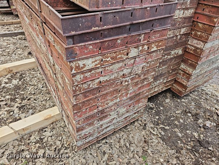 image for item OL9482 Symons Steel plywood  concrete forms