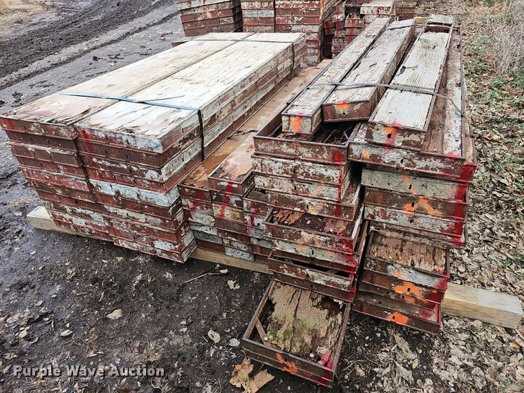 image for item OL9482 Symons Steel plywood  concrete forms