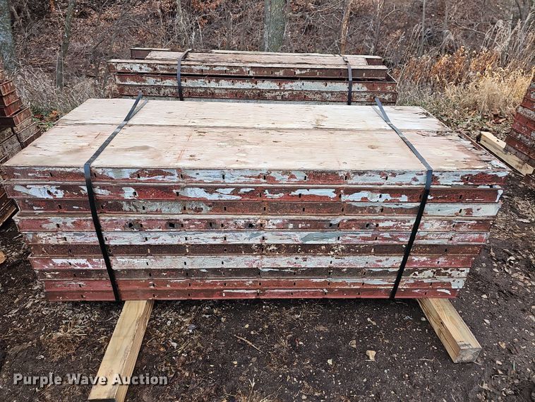 image for item OL9482 Symons Steel plywood  concrete forms