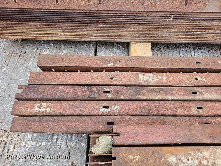 image for item OL9482 Symons Steel plywood  concrete forms