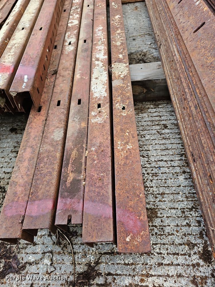 image for item OL9482 Symons Steel plywood  concrete forms