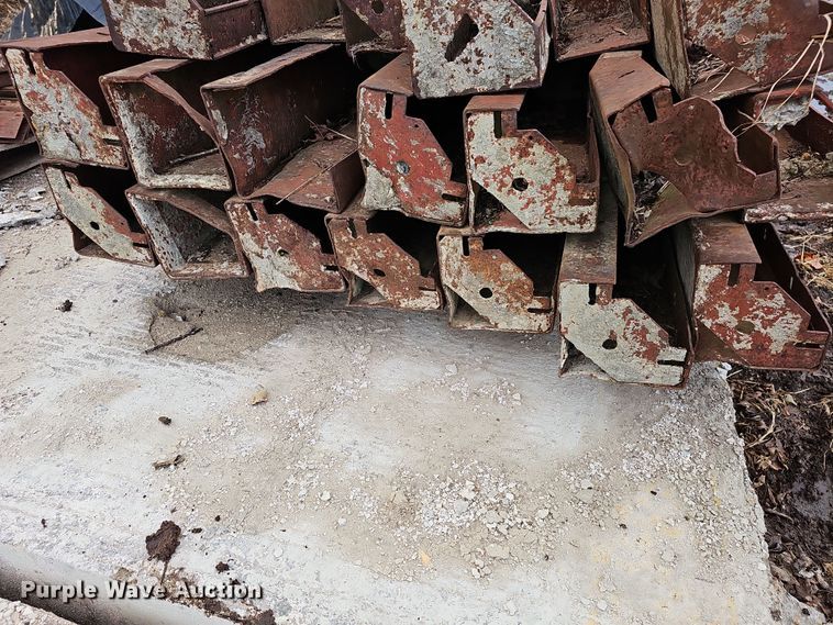 image for item OL9482 Symons Steel plywood  concrete forms