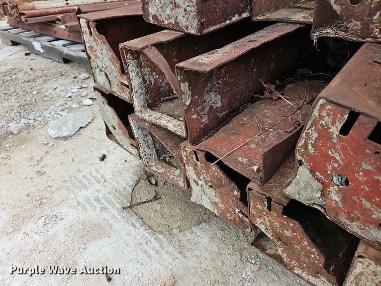 image for item OL9482 Symons Steel plywood  concrete forms