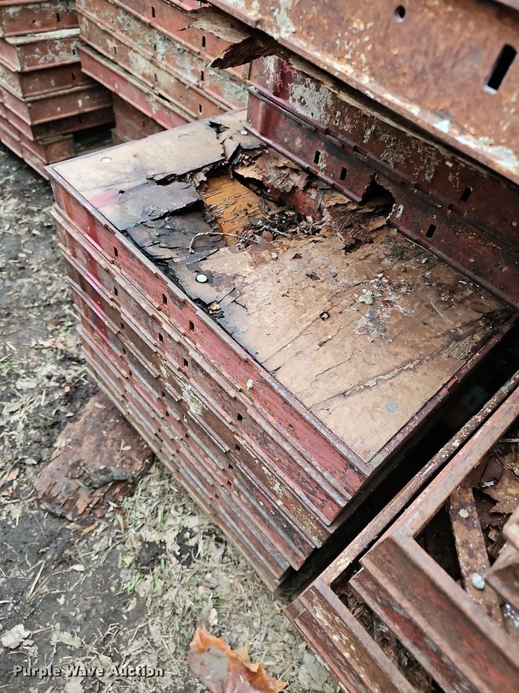 image for item OL9483 Symons Steel plywood concrete forms