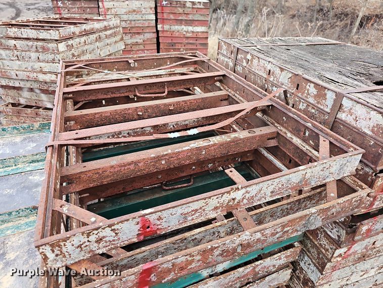 image for item OL9484 Symons steel plywood concrete forms