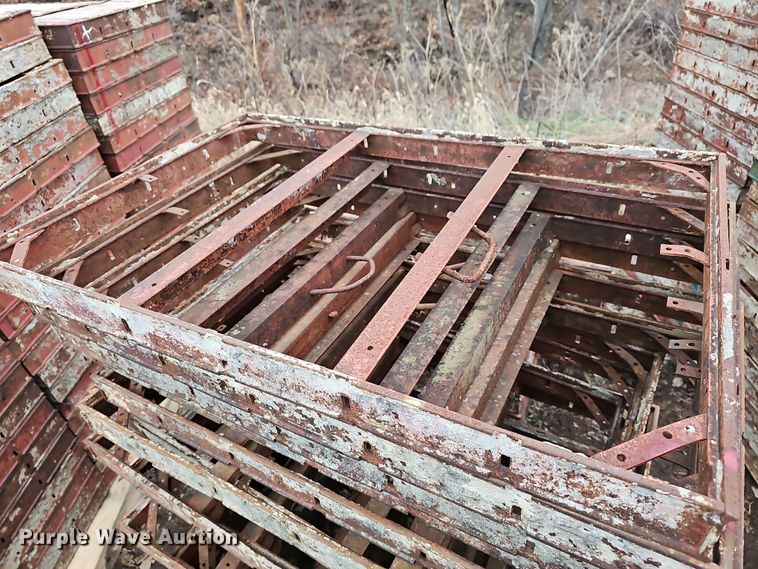 image for item OL9484 Symons steel plywood concrete forms