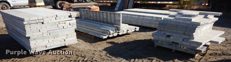 image for item OL9486 Approximately 105 aluminum concrete forms