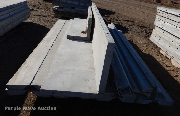 image for item OL9486 Approximately 105 aluminum concrete forms