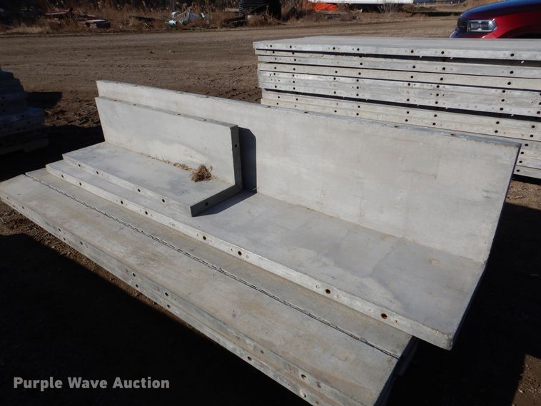 image for item OL9486 Approximately 105 aluminum concrete forms