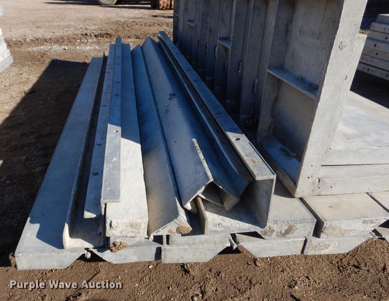 image for item OL9486 Approximately 105 aluminum concrete forms
