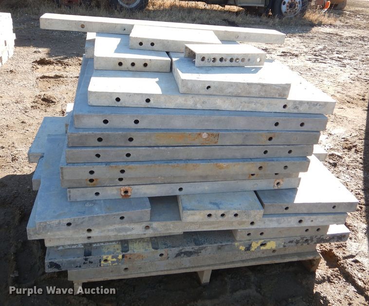 image for item OL9486 Approximately 105 aluminum concrete forms