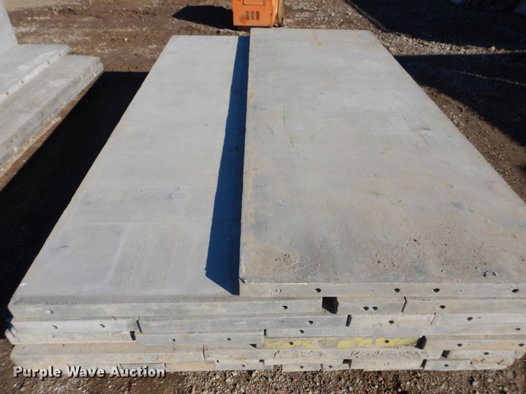image for item OL9486 Approximately 105 aluminum concrete forms