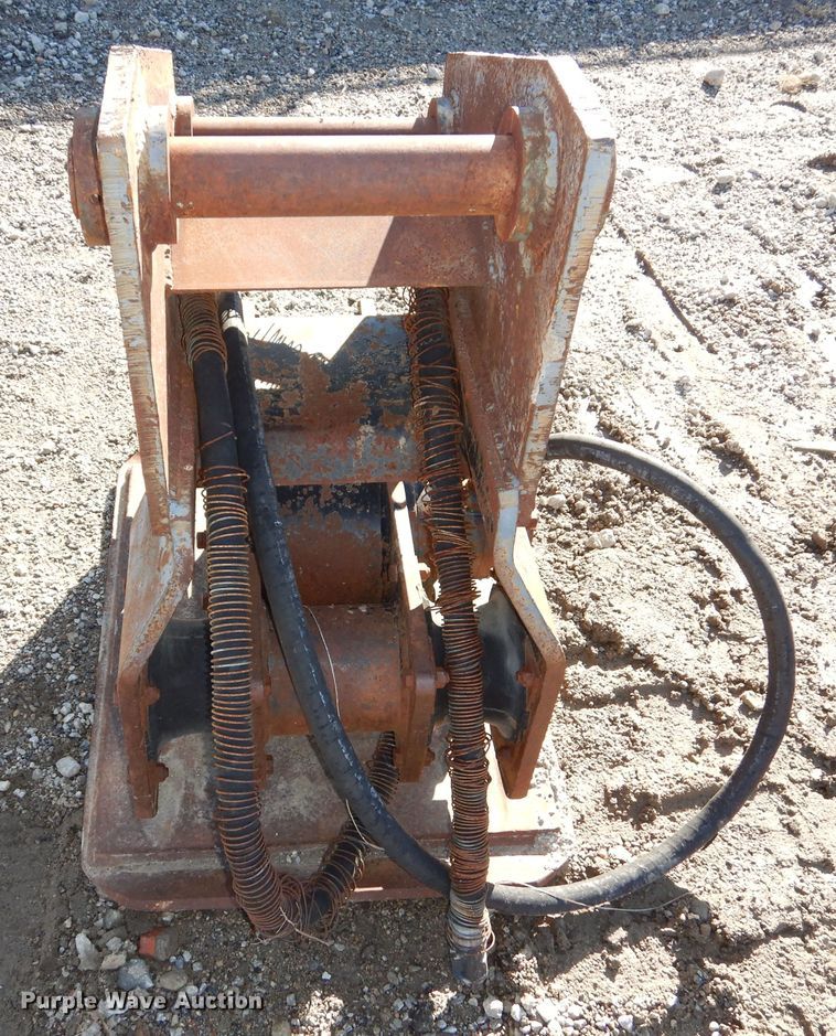 image for item OL9489 Plate compactor