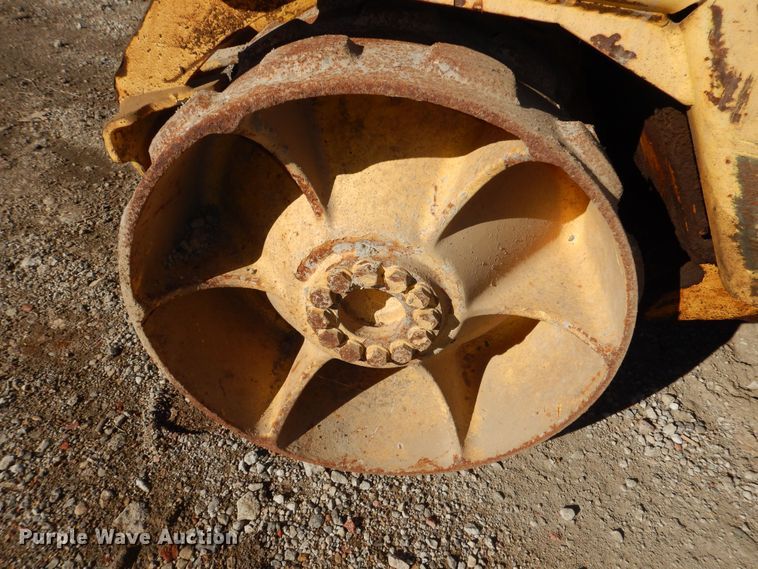 image for item OL9490 Bomag BW65T  trench compactor