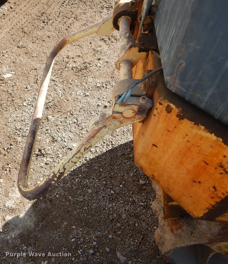 image for item OL9490 Bomag BW65T  trench compactor