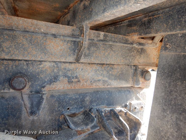 image for item OL9492 2005 International 7400  dump truck